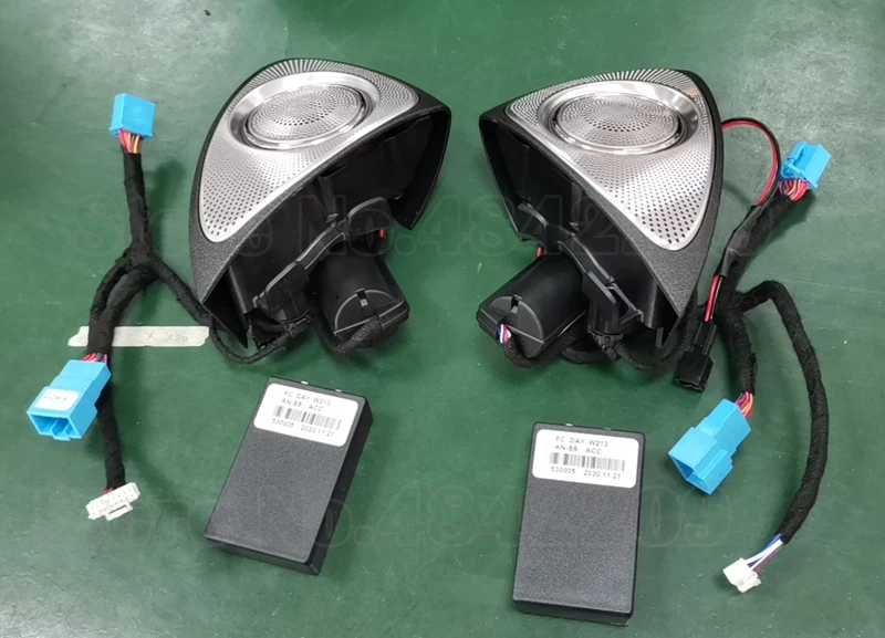 

Ambient Light For Benz E-class W213 Luminous Roating Ceiling Speeker Air Outlet Turbo 3D Tweeter Atmosphere Lamp 64-color