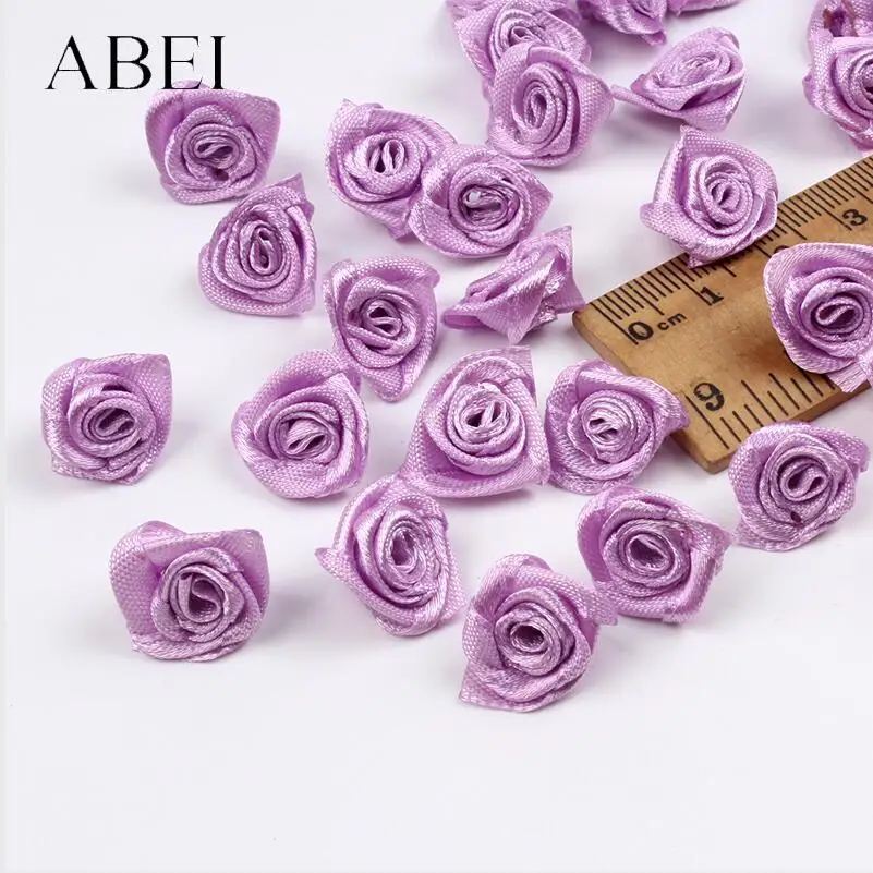 Light Purple 300 шт 15 мм смешанные цвета маленькая Роза цветок Мини атласная лента ручной работы голова розы свадебные скрапбукинг украшения Одежда Аксессуары - Цвет: Light Purple