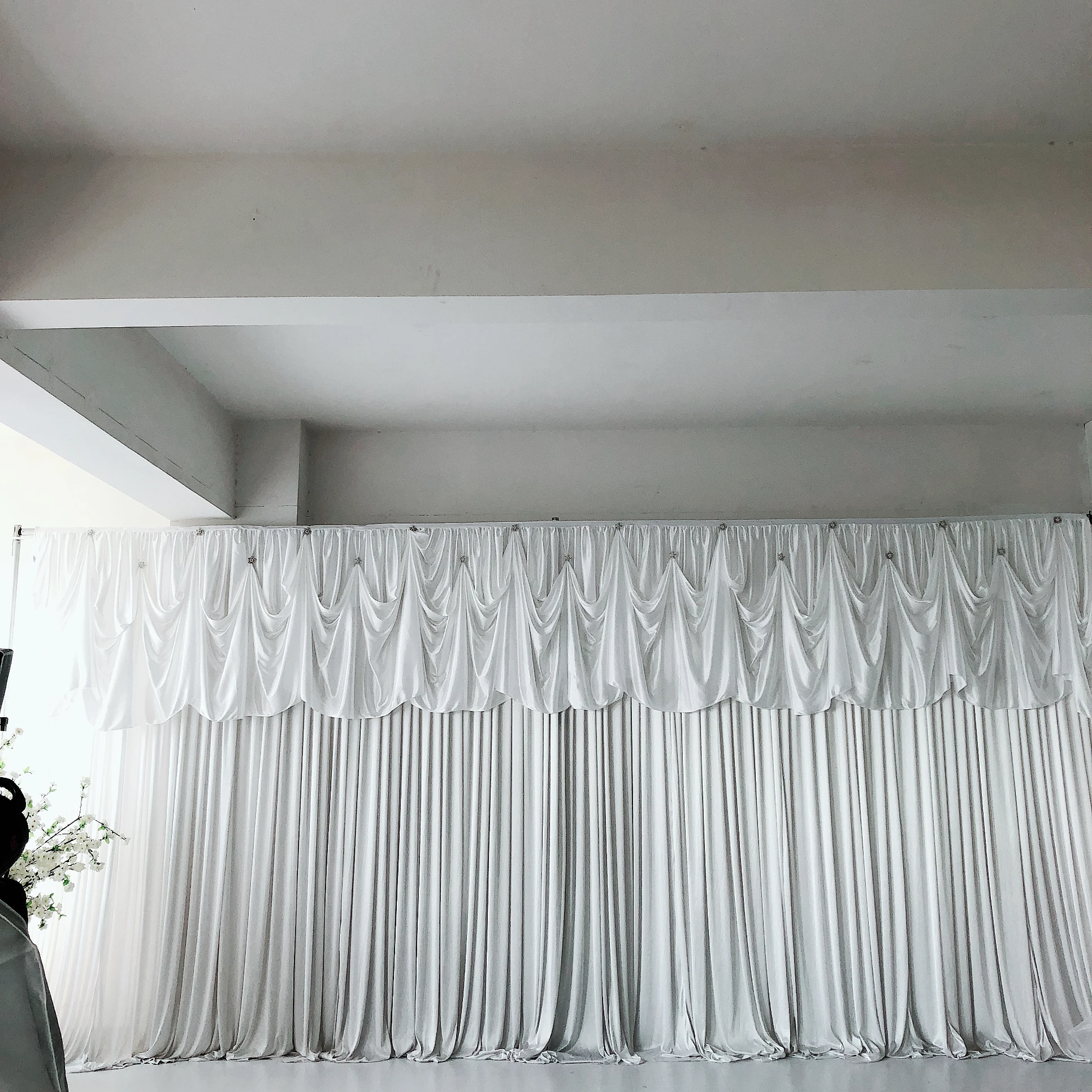 Новый дизайн 2019 белая брошь-занавес для свадьбы 3 м x 6 занавеска украшение