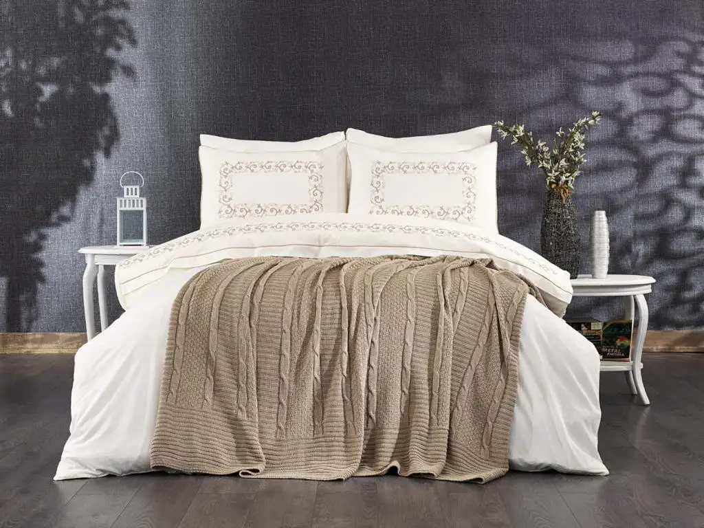 

Cement Luxury Embroideried Bridal Set 7 Piece Cappucino