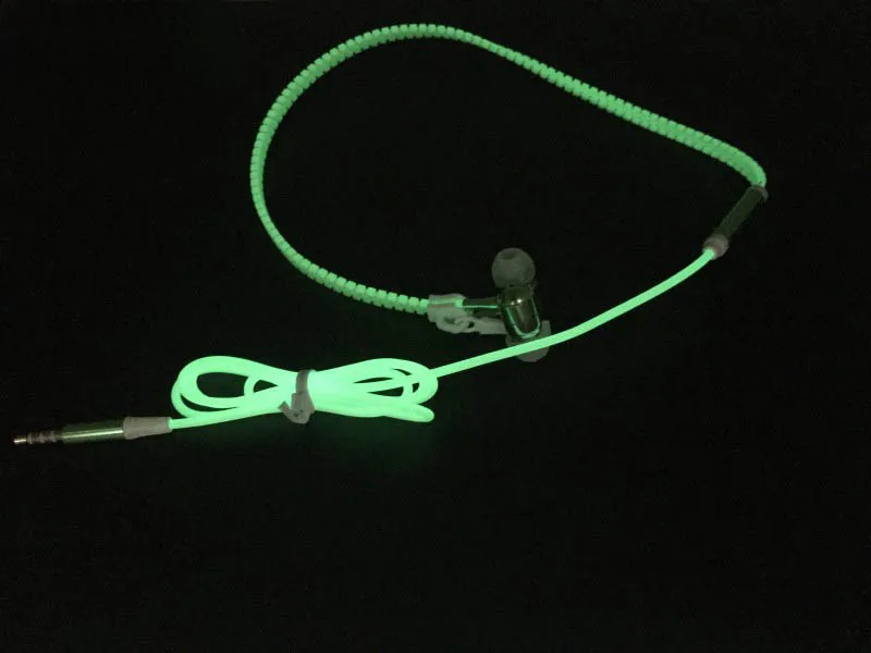 Милый светится в темноте наушники из глянцевого металла с микрофоном светящиеся