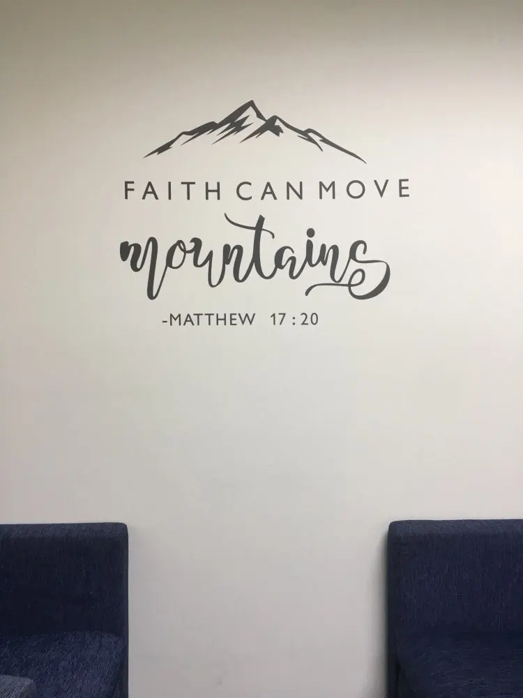 Вера может двигаться горы-Матфея 17:20-Библейский стих виниловая наклейка на стену