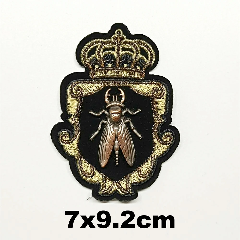 

Design embroidery metal crown beetle leaf embroideried patches for clothing HE-3195