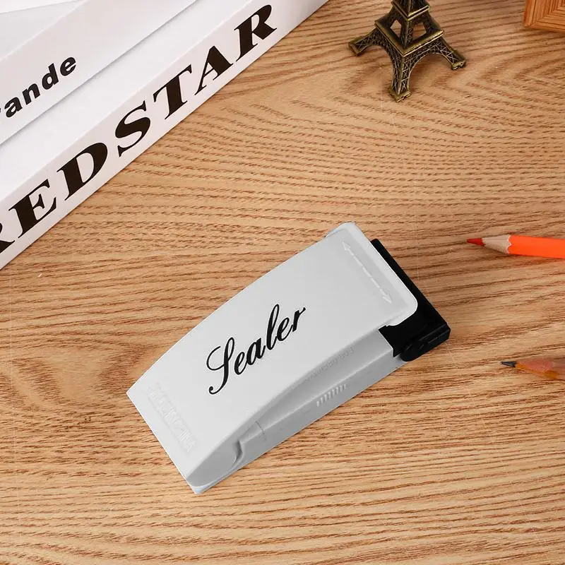 Упаковщик пищевых продуктов Бытовая мини-упаковочная машина без аккумулятора