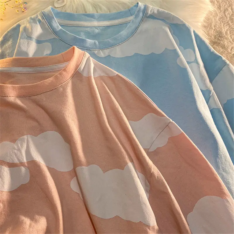 

T-shirts Women Printed Clouds Leisure Half Sleeve Tees O-neck Girls Fashion Long Style Womens Thsirts Chic Harajuku Streetwear