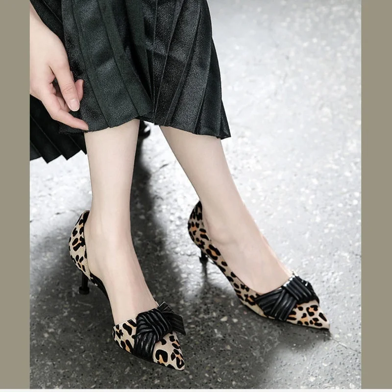 

Women Pumps Leopard Print Low-heeled Single Shoes Sexy Small Leather Shoe Bow Knot Pointed Toe Ladies Comfortable Workplace Shoe