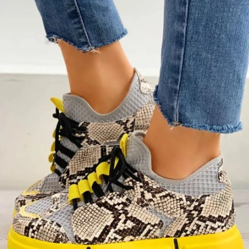 

2021 Summer New Women's Lace-Up Snakeskin Print Muffin Casual Sneakers Chunky Shoes Fashion Comfortable and Breathable 5KE178
