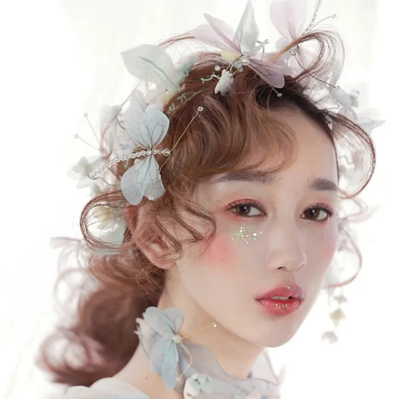 Винтажная тиара в форме бабочки светло голубого фиолетового лавандового цвета