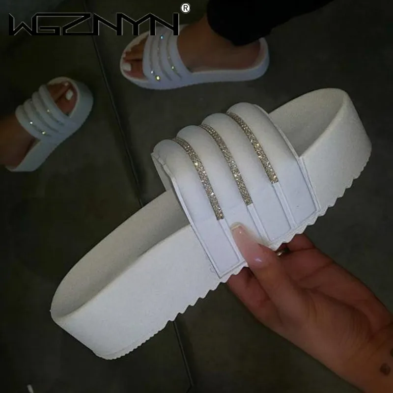 

2021 Spring/summer Women New High-heeled Thick-soled Casual All-match diamond Style Slippers Large Size Outdoor Beach Sandals