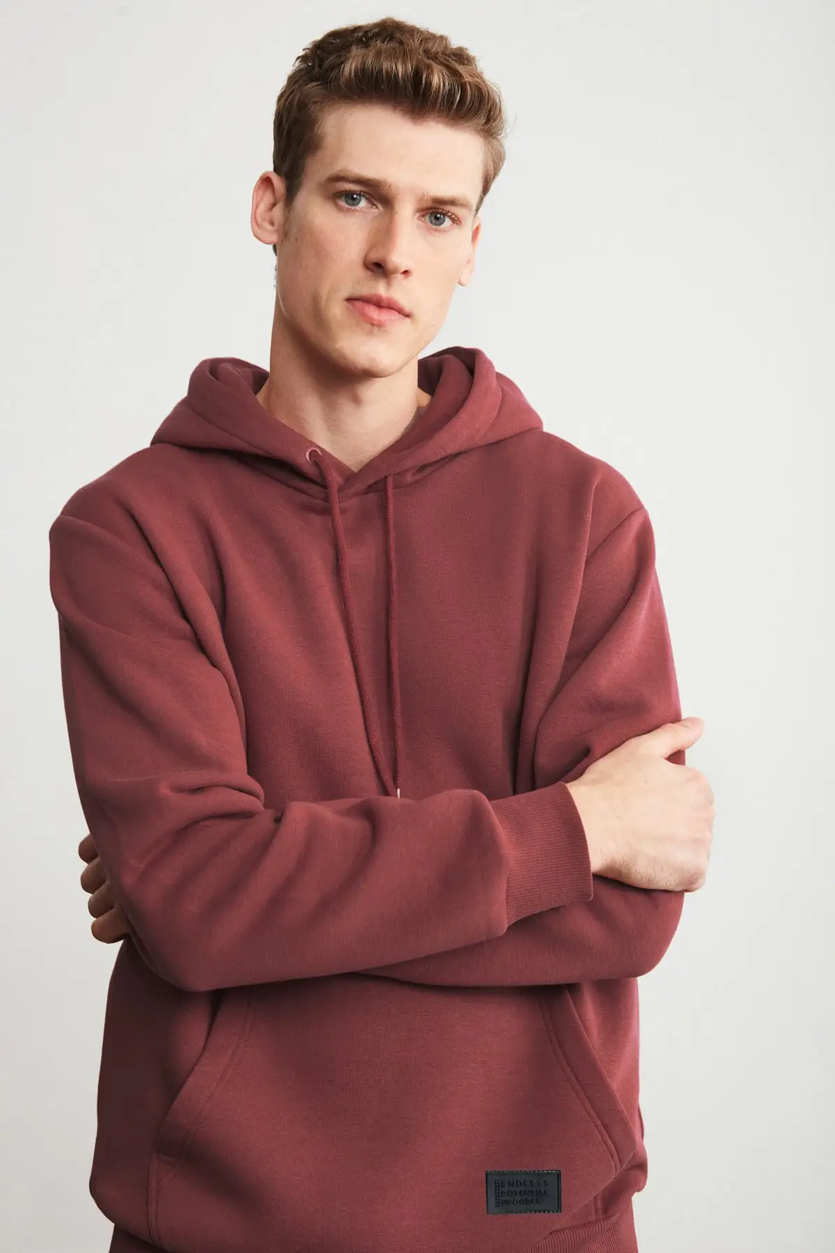 

JORGE Male Tile Color Basic Hooded Sweatshirt