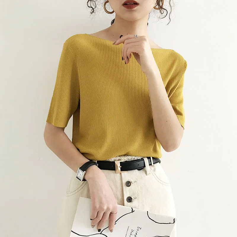 

KUSAHIKI 2021 Summer New Knitwear Slash Neck Korean Causal Knitted Tops Tee Women Half Sleeve Elegant Graphic T Shirt 6E746