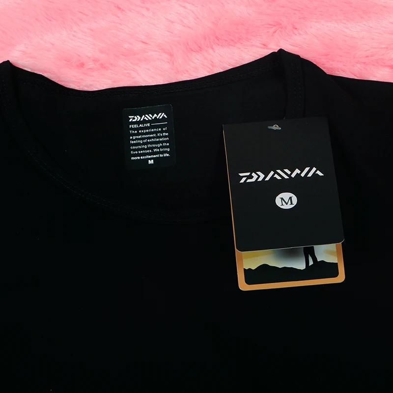 

T Shirt Summer Outdoor Sports T Shirt DAWA Fishing Clothing Short-Sleeve Quick-Drying Breathable Men Fishing T Shirts