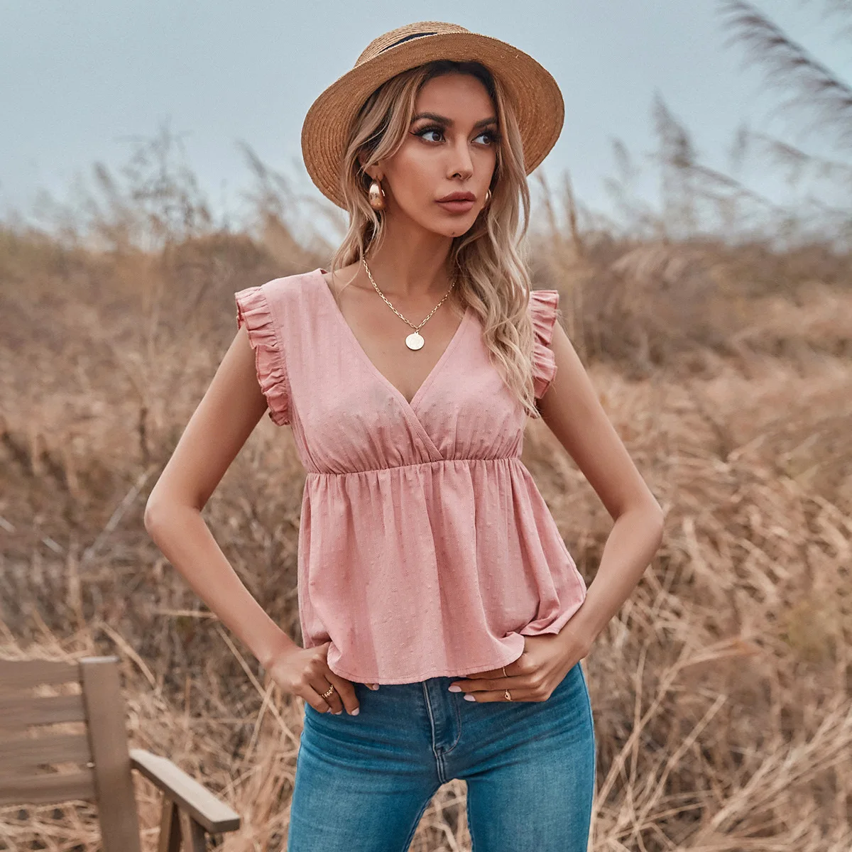 

2021 Women's Shirt New V Neck Lace Sleeveless Tops with Lace and Receiving Waist Loose Blouse Large Size Hot Selling