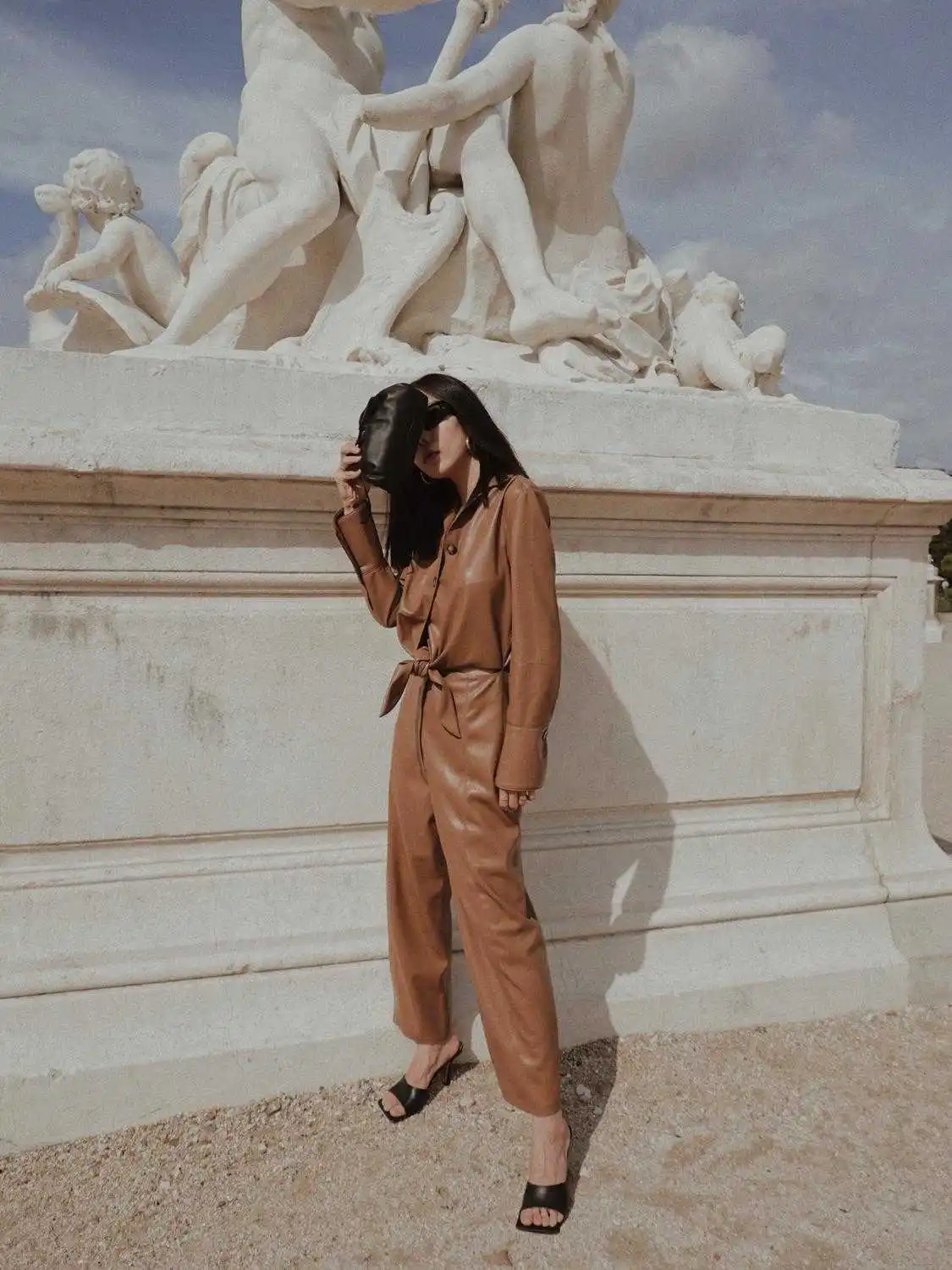 

RARE !!!! SOFT Vegan Leather Straight Cropped Pants With Button Side Pockets Fashion Woman Trousers 2021FW