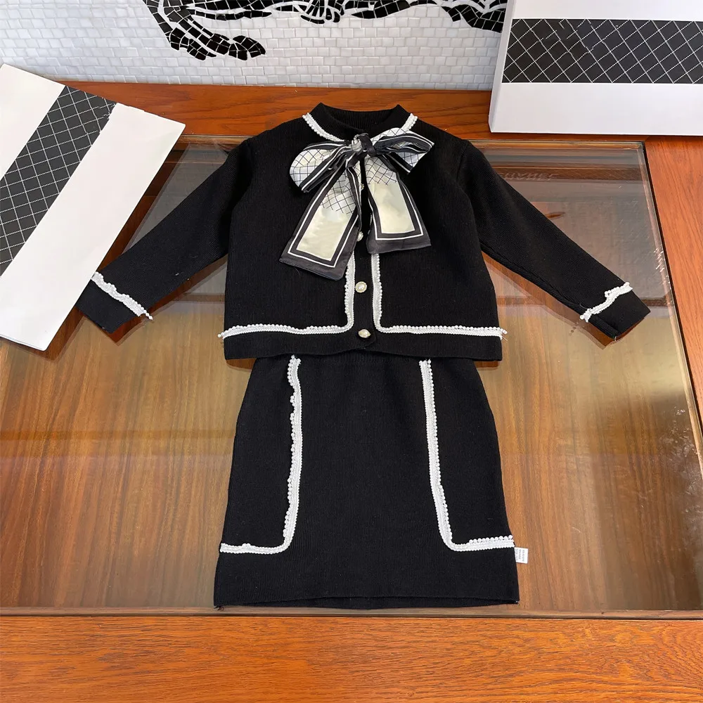 

Baby Girl Winter Clothes Suit Elegant Bow Knitted Sweater
