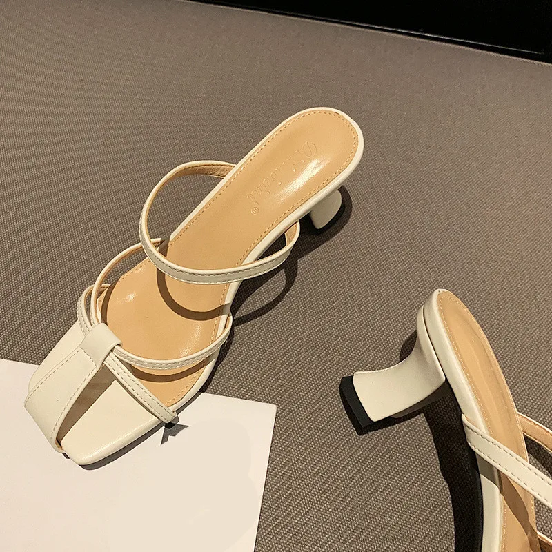 

Slippers Women Summer High-Heeled Shoes Lady Pantofle Low Rubber Flip Flops Slides Square Toe Fashion 2021 Hawaiian Soft Luxury