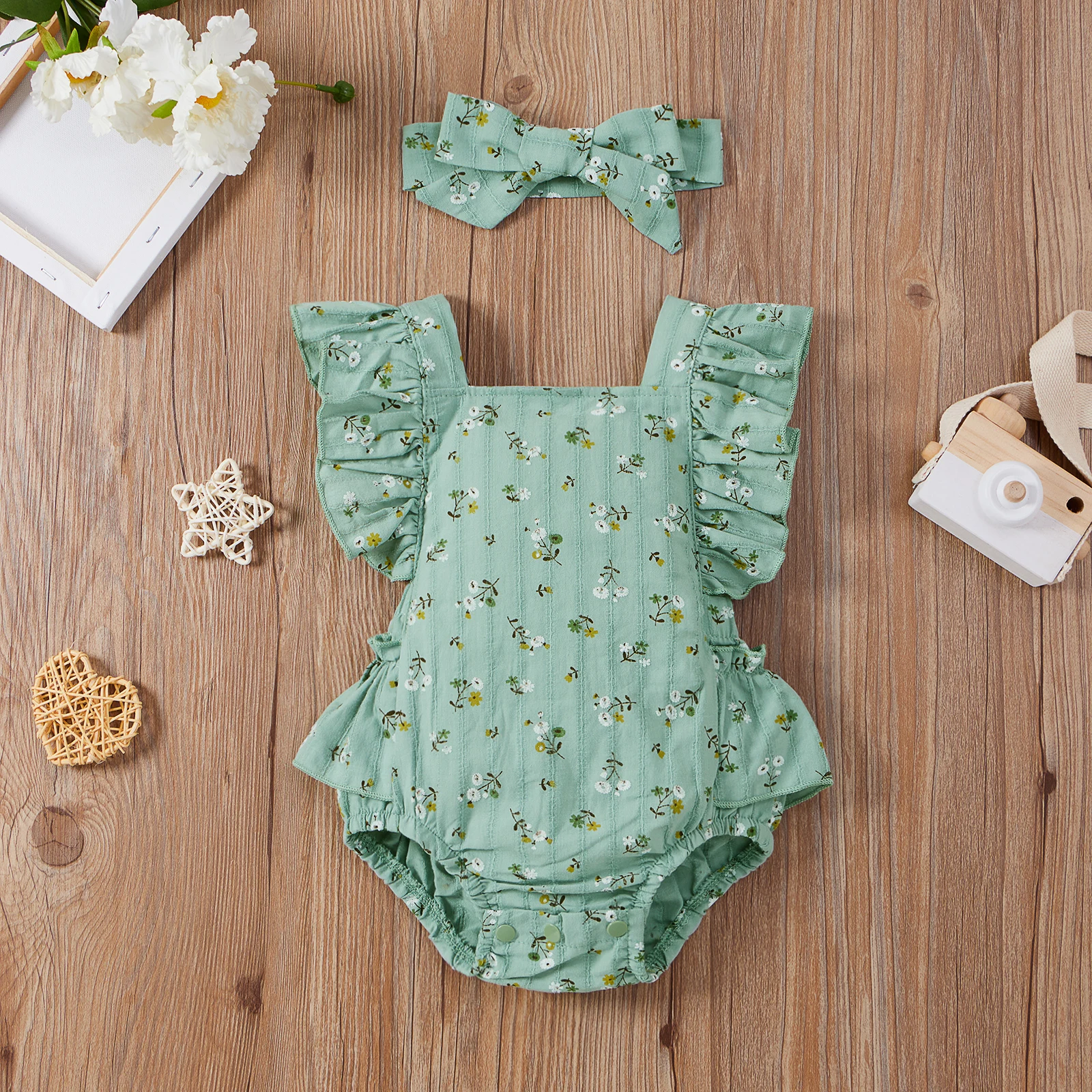 

Summer 2 Pcs Newborn Floral Outfits Baby Girl Tie-Up Ruffled Fly Sleeve Square Collar Bodysuit + Bowknot Headband