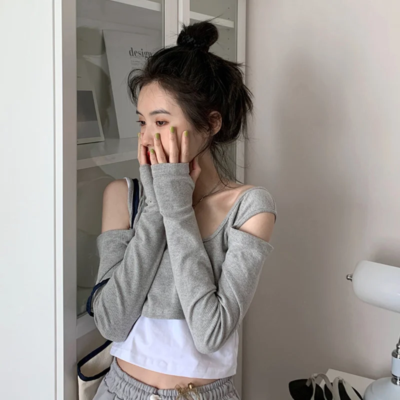 

Fake Two-piece Long-sleeved T-shirt for Women Spring and Autumn 2021 New Hot Girl Off-the-shoulder Bottoming Shirt Design Sense