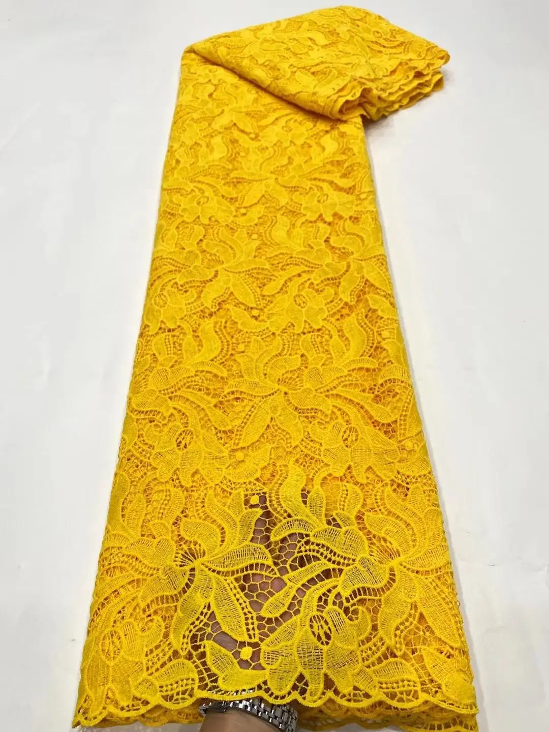 

Latest African Lace Fabric 5 Yards 2021 High Quality Swiss Embroidery Nigerian Robe Tailoring Material French Tulle Lace