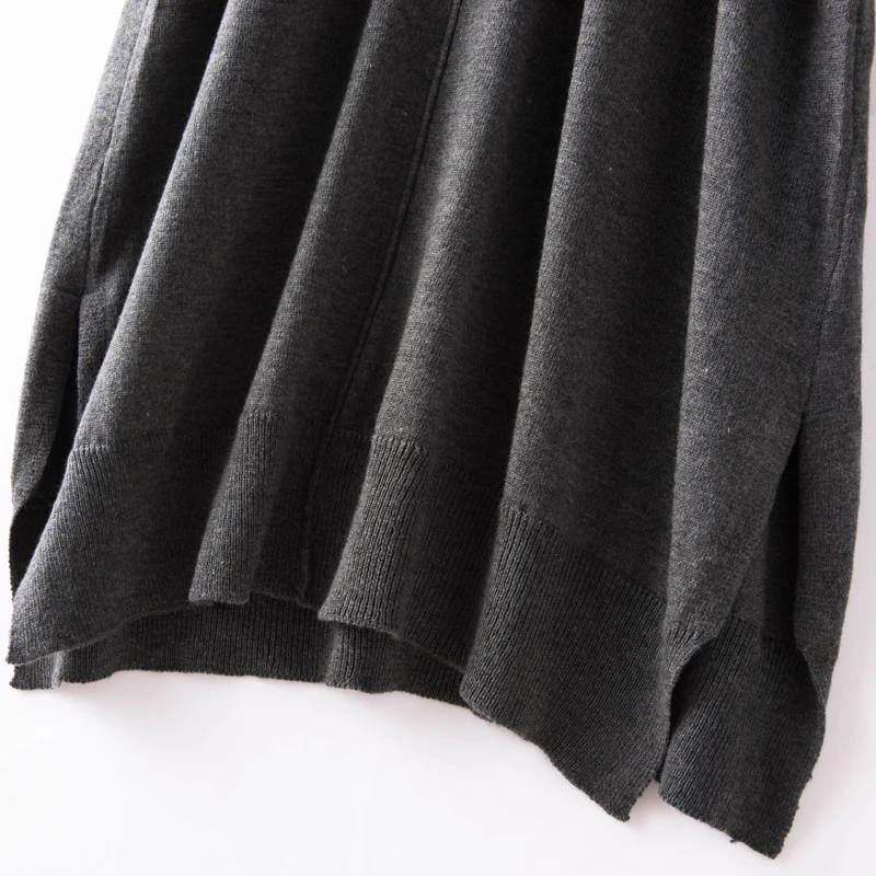 Женское кашемировое платье на пуговицах свободное однотонное приталенное с