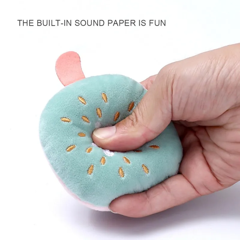 

1 шт. жевательная игрушка для собак, фрукты, овощи, морковка, пищащая игрушка для кошек, домашних животных, плюшевые игрушки