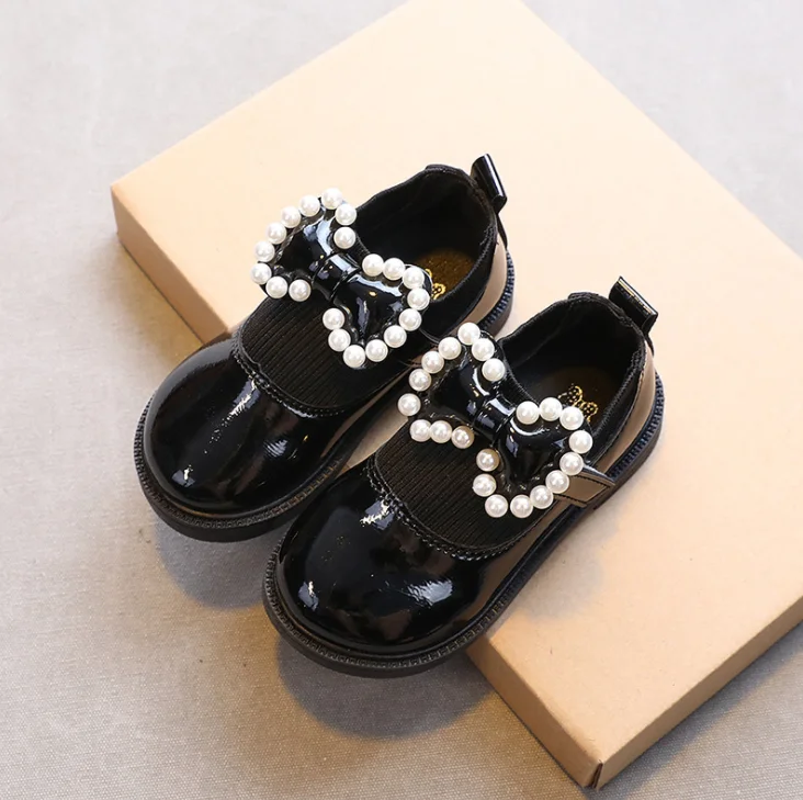 Кожаные туфли для девочек новинка 2021 осенние детские принцессы модные с жемчугом