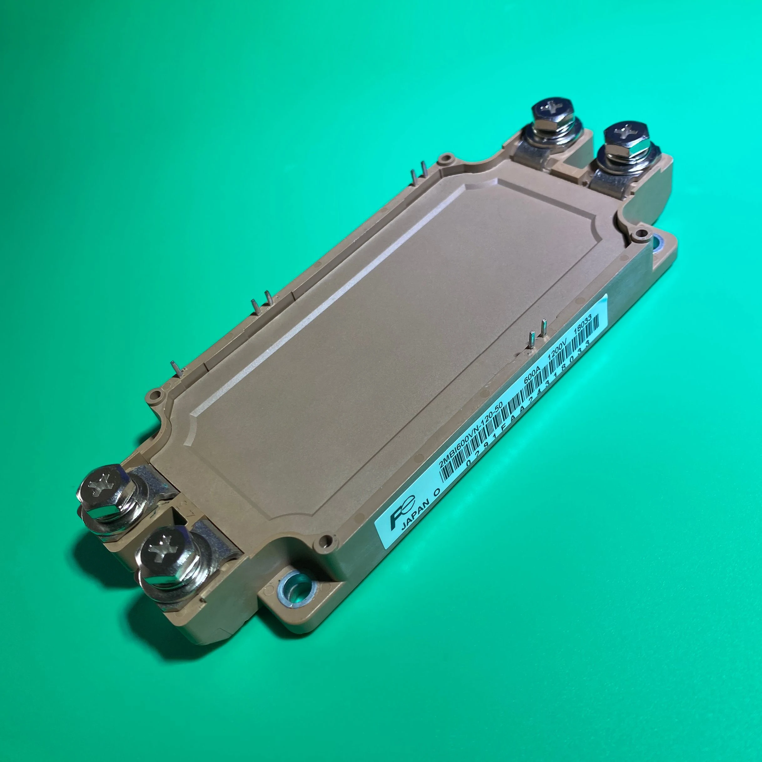 2MBI600VN-120-50 модуль 600A 1200V 2MBI600V N-120-50 с изолированным затвором (IGBT) 2MBI600VN120-50 |