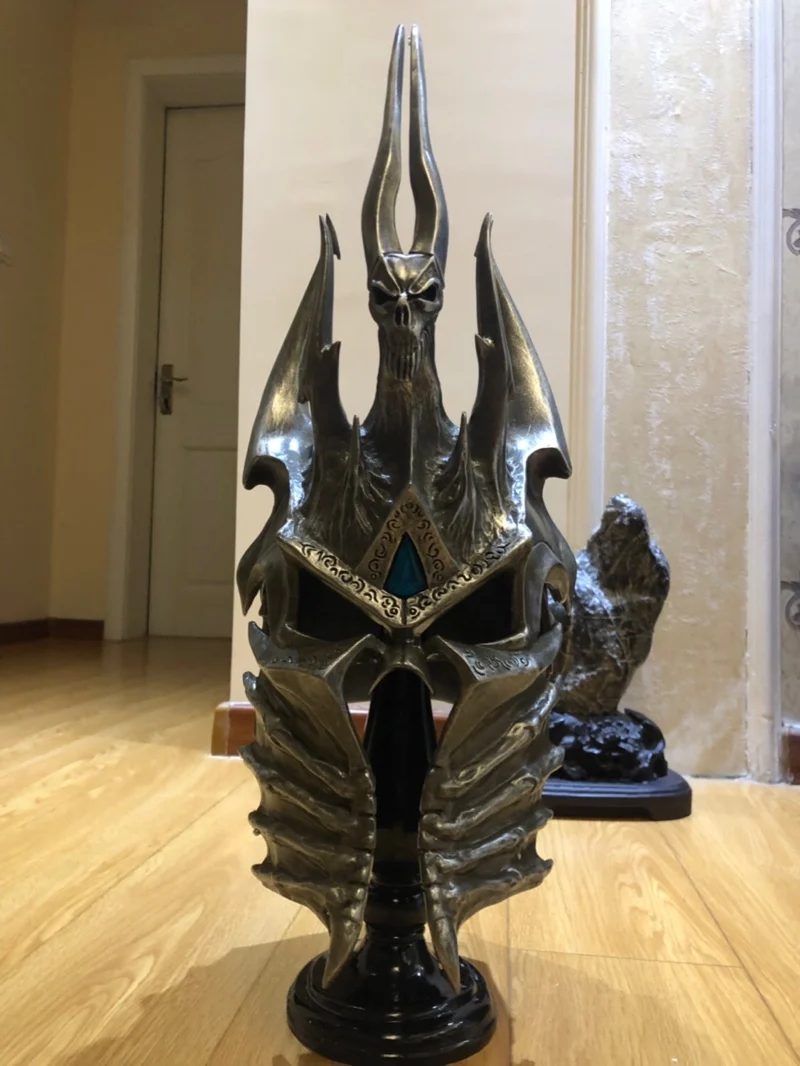 

[Funny] 1:1 WOW Lich King helmet figure resin toy include stand collection model adult cosplay Costume party gift