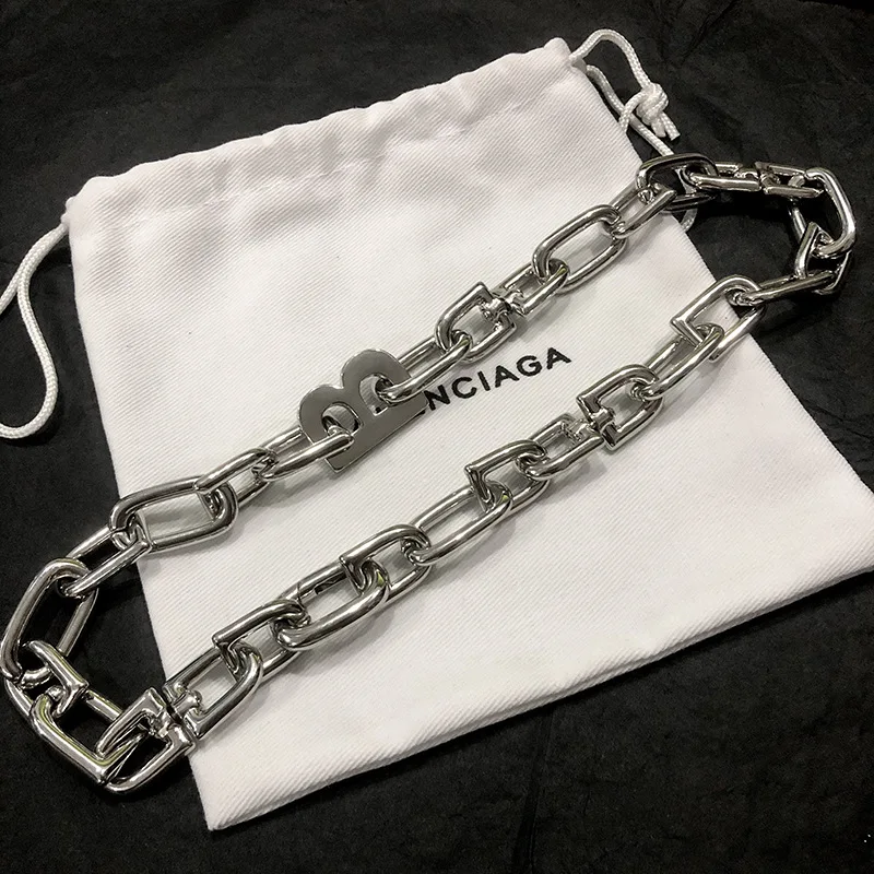 

2020 new letter thick chain necklace