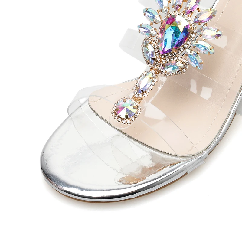 Модная женская обувь 2018 в богемном римском стиле с ремешком и пряжкой пляжная