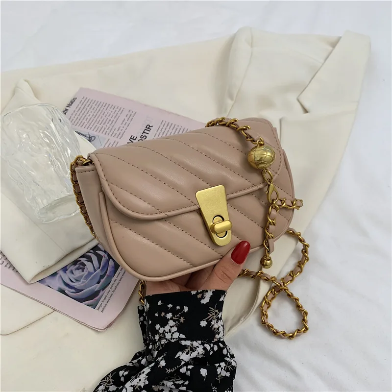 

Womens Handbags This Popular Women's Crowd 2021 New Fashion Chain Messenger Versatile Small Square Bag Purses