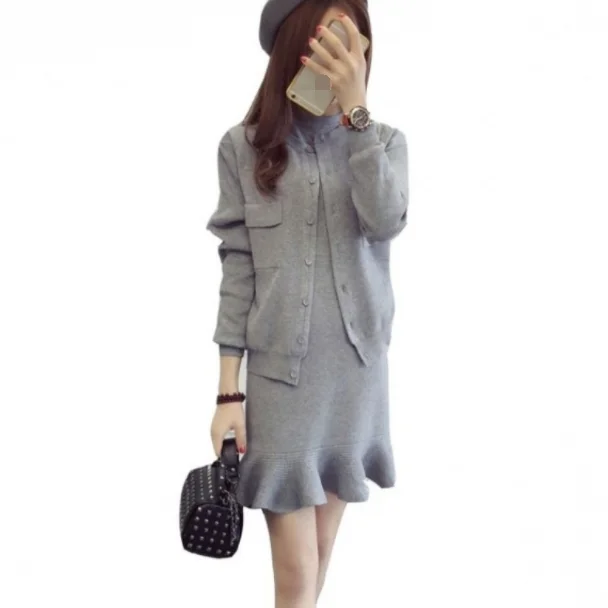 Осенне зимнее женское платье комплект из 2 предметов однотонное повседневное