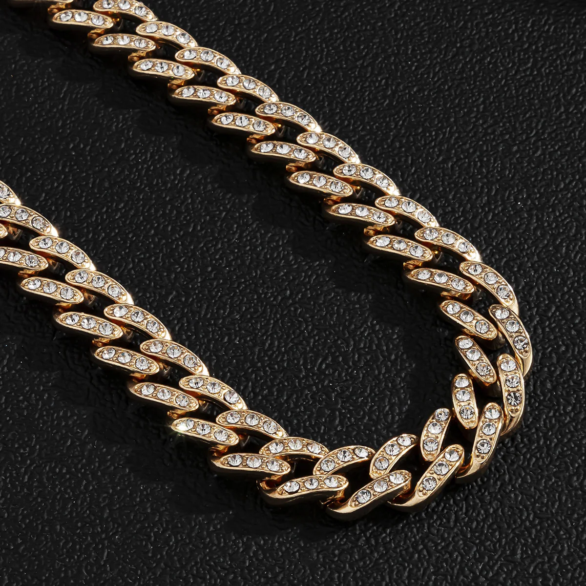 

Salircon Punk Miami Cuban Chain Necklace for Men Women Kpop Luxury Crystal Choker Necklace Vintage Rhinestone Jewelry Gift 2021