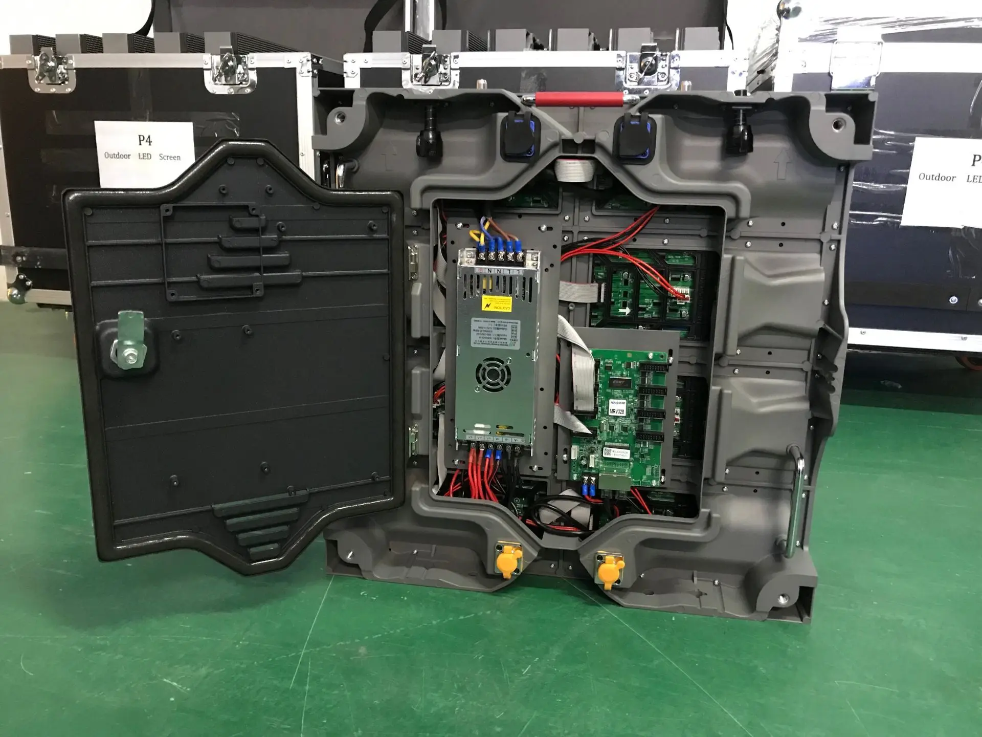 Алюминиевый светодиодный экран с поддержкой фермы p4p4.81 полноцветный экран-30