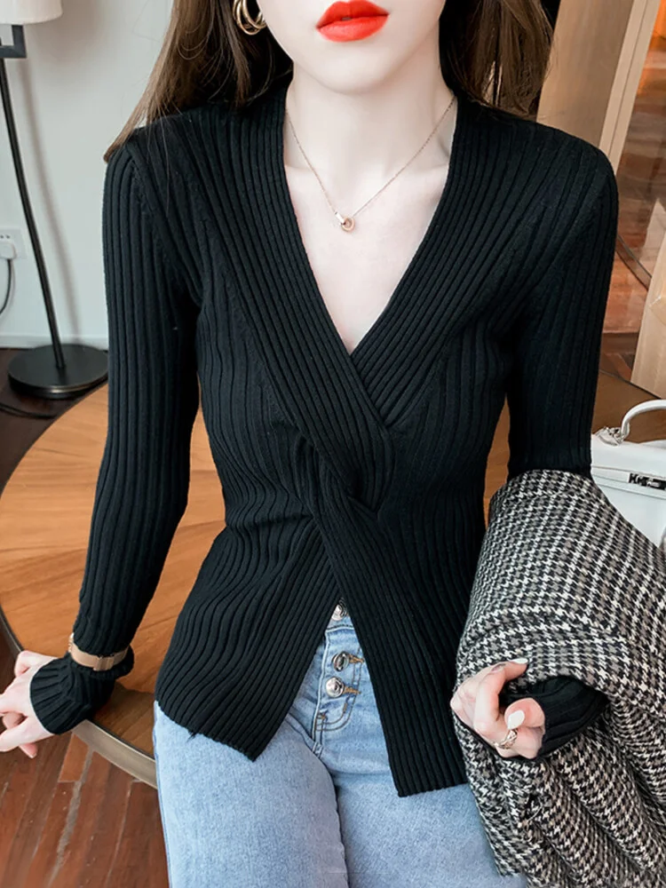 V-neck straight shoulder sweater women's autumn and winter 2021 new long sleeve short sweater lazy chic top