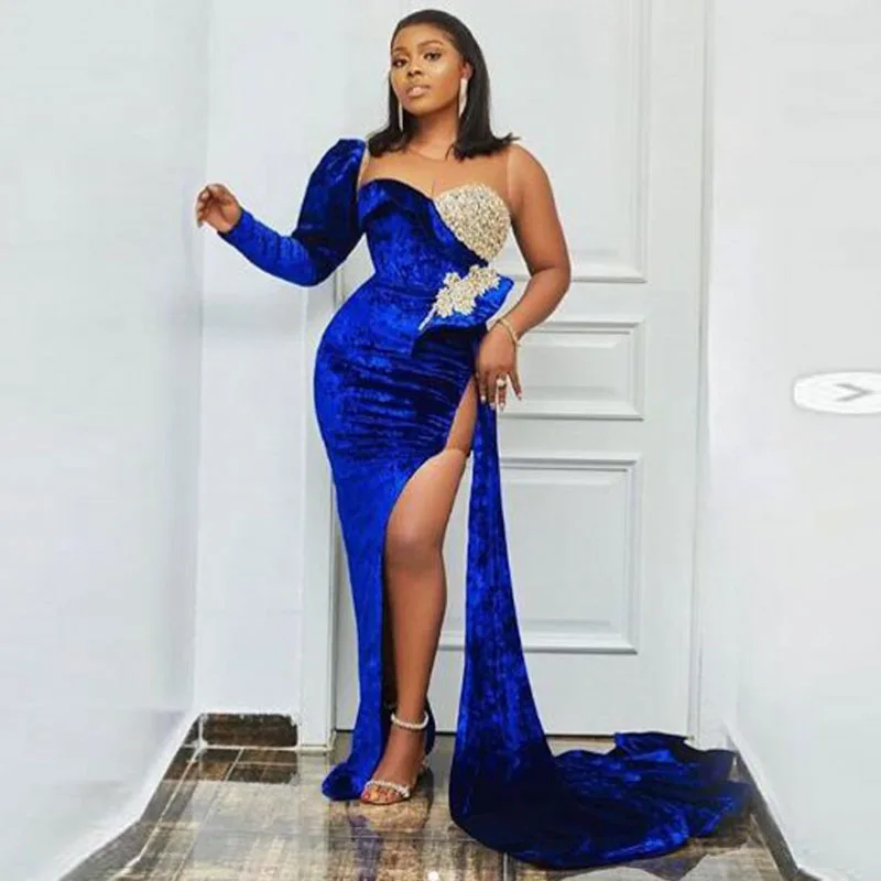 

Вельветовое вечернее платье темно-синего цвета с О-образным вырезом и разрезом сбоку