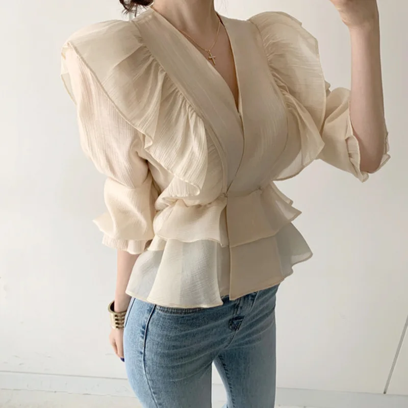 

EasyGarment Korean Style Blouse Women Ruffled V-neck Shirt Spring Summer 2021 New Design Waist Slimming Chiffon Shirt Top