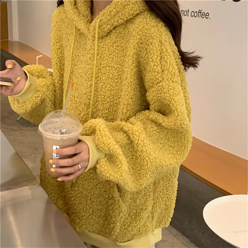 

Imitation Lambs Wool Thickening and Wool Fleece Women's Loose Bear's Ear Round Collar Coat Kawaii Hoodies Free Shipping 2020