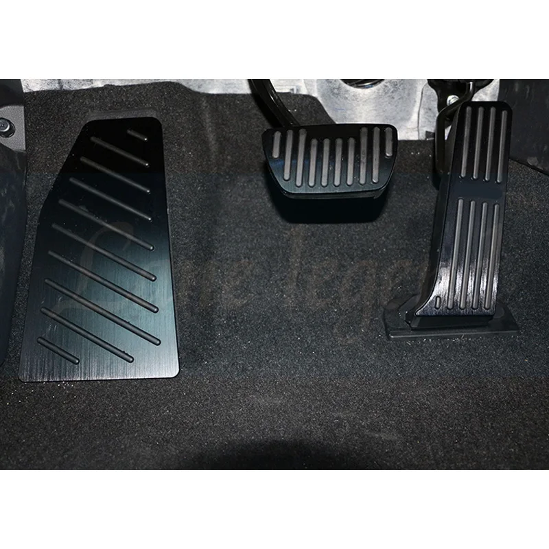 

For Toyota RAV4 RAV-4 2019 2020 Aluminum Car Accelerator Pedal Brake Pedal 3pcs Footrest Pedal Plate Cover Fuel Brake Pedal