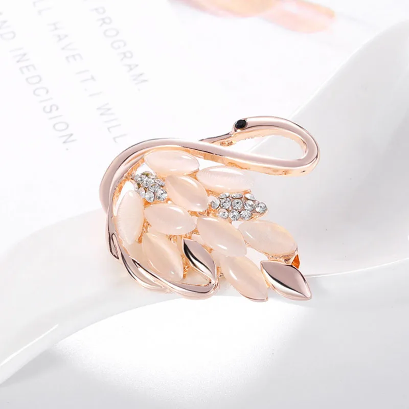 

Vintage Swan Brooches Colored Rhinestone Glass Alloy Diamond Women Men Brooch Dress Jewelry