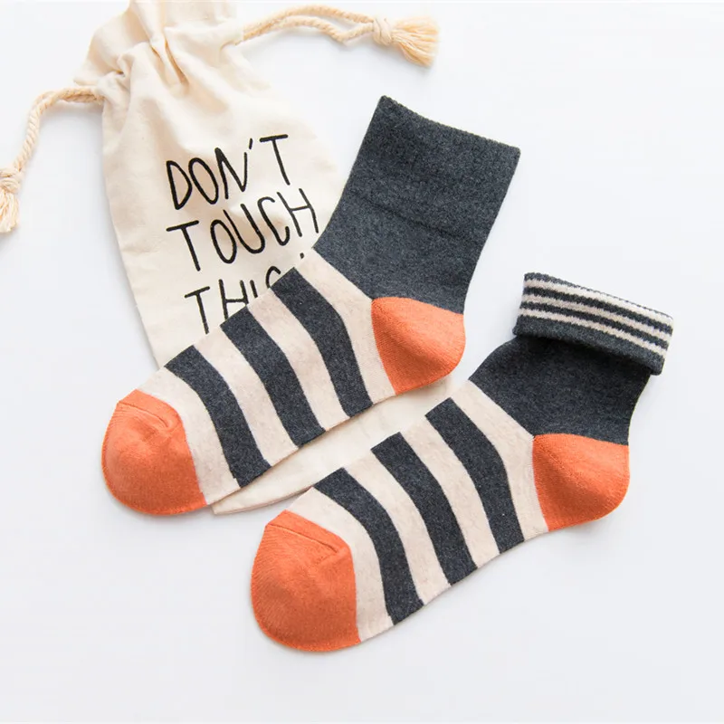 5 пар; Лидер продаж; милые хлопковые повседневные короткие носки ярких цветов в полоску для женщин и девочек; удобные женские носки; сезон осень-зима