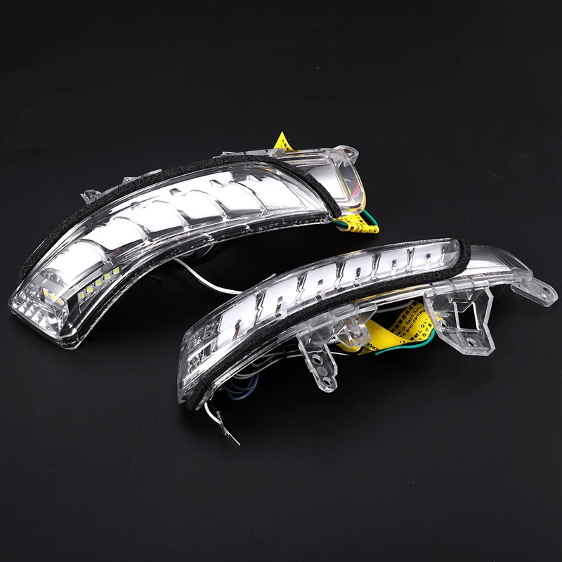 Автомобильный светодиодный светильник с последовательным потоком