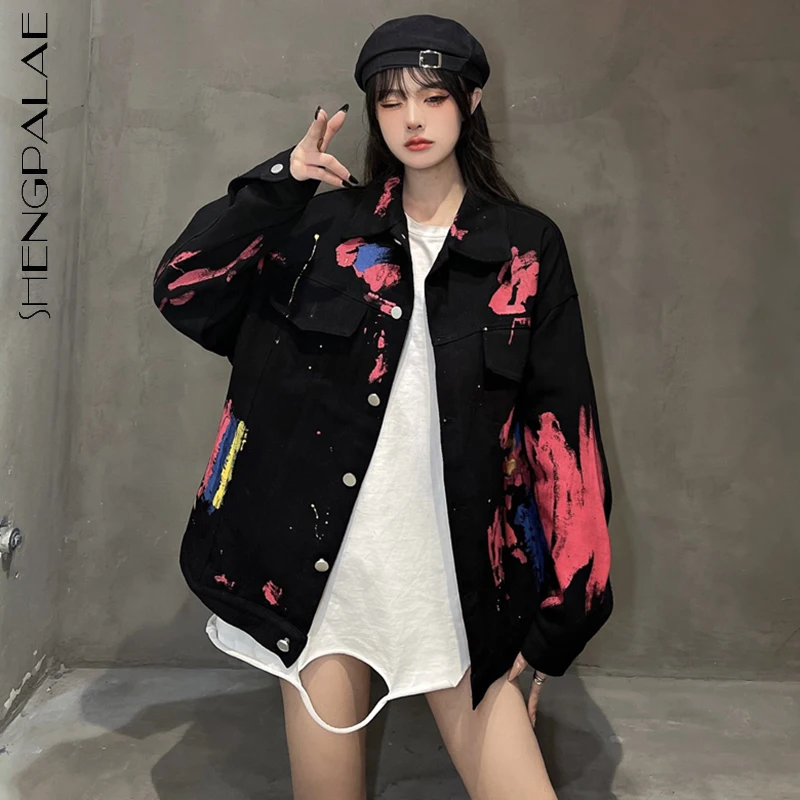 

Женская джинсовая куртка SHENGPALAE, однобортная куртка из денима с граффити и лацканами, с длинным рукавом, большие размеры, весна 2021