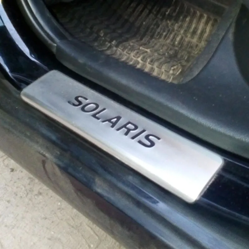Для hyundai solaris 2011 седан дверные пороги потертости подножка порог подоконник аксессуары