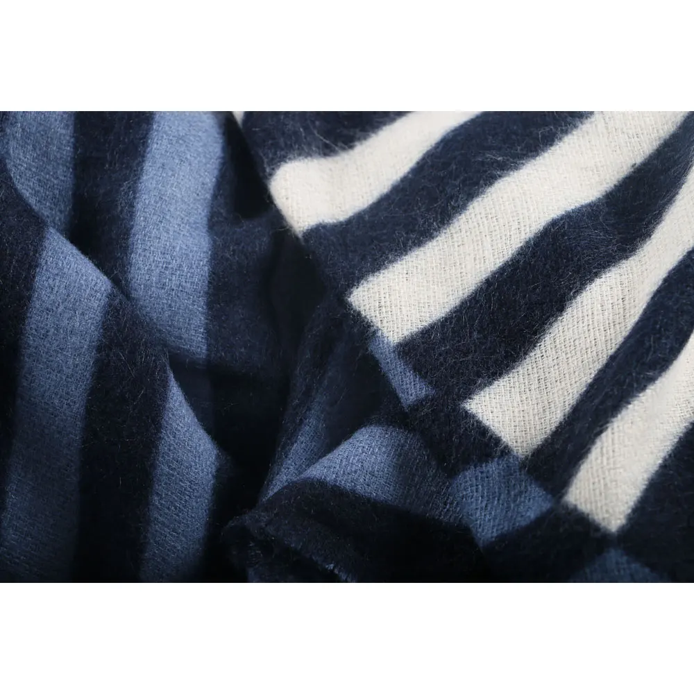 Дизайнерский вязаный женский шарф на весну и зиму полосатые теплые кашемировые