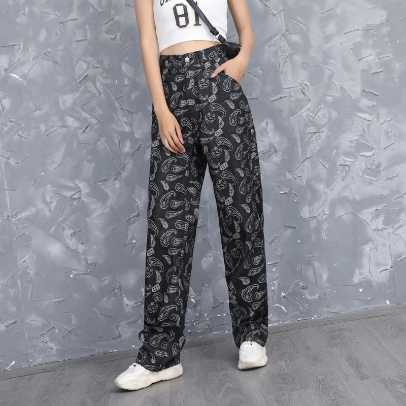 Уличные свободные джинсы в стиле хип-хоп с цветочным принтом кешью и вышивкой