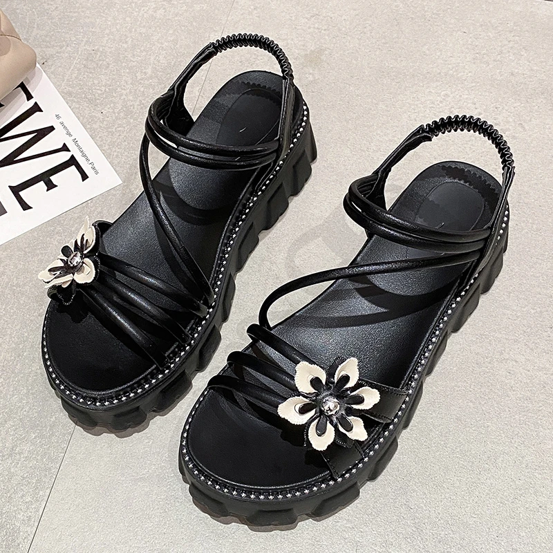 

Trifle fashion sandals women's summer 2021 new net red flowers rhinestones word with Roman shoes