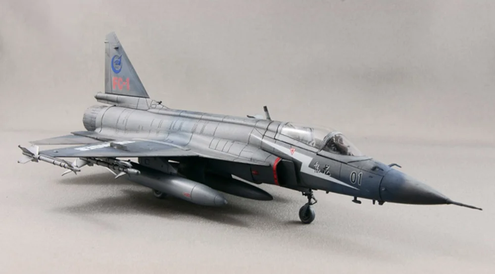 Модель Trumpeter 02815 1/48 Китай яркий дракон пакистанский стиль боевой самолет грома