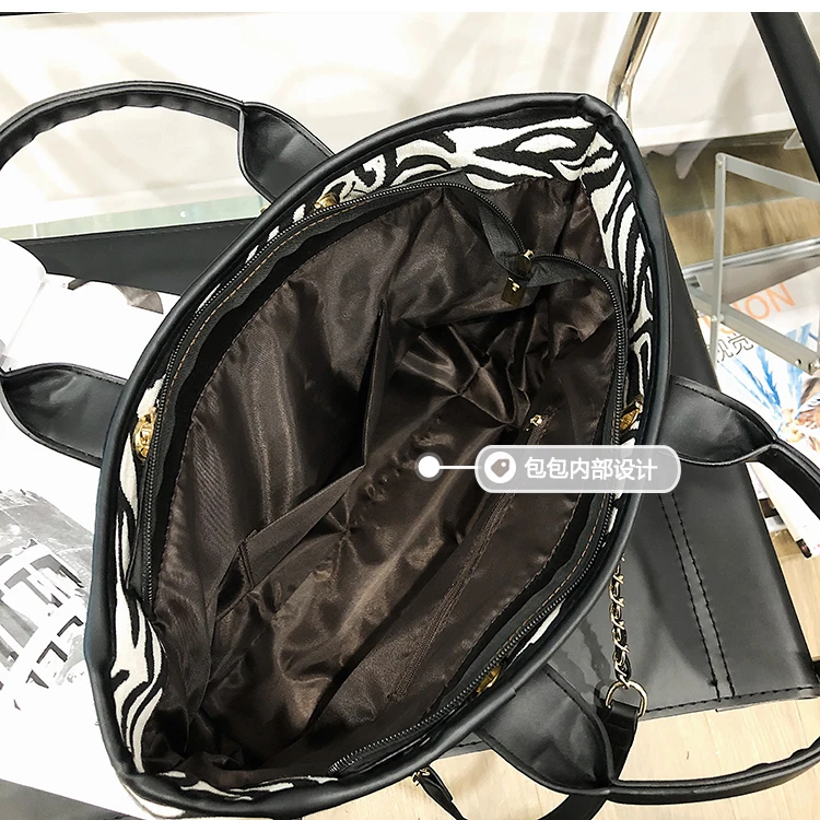 

Original Design Winter Handbags Popular New Fashion Zebra Pattern Shoulder Large Capacity Portable Tote Bag Multi-function Bag