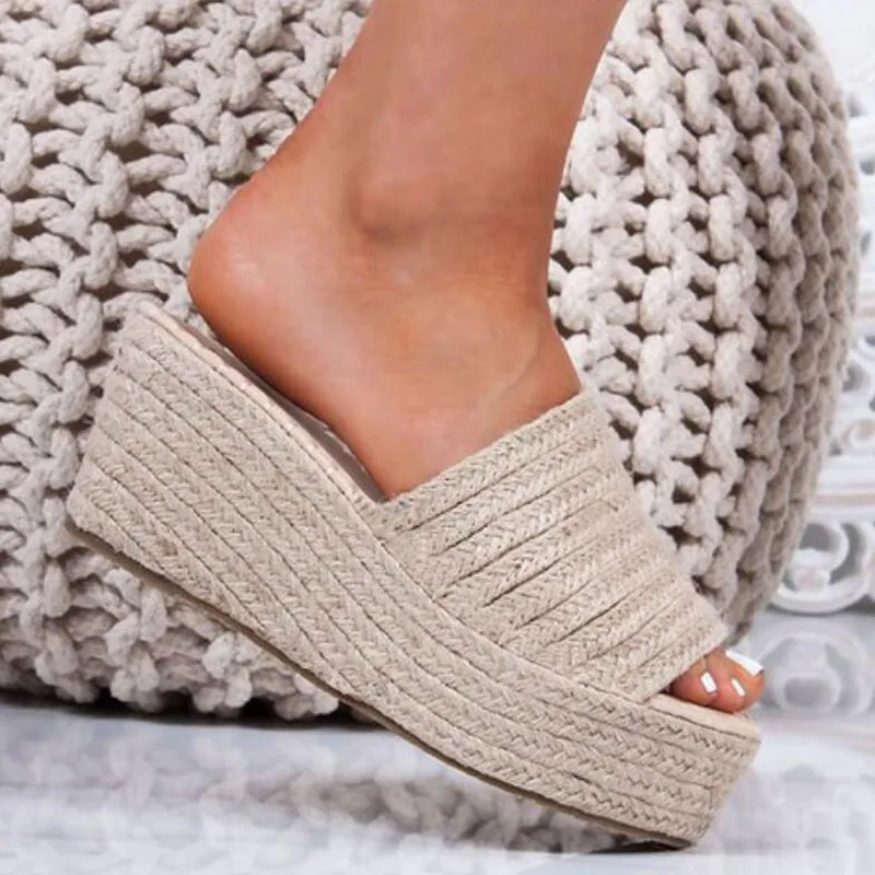 Шлепанцы женские на платформе сандалии танкетке с открытым носком высокий